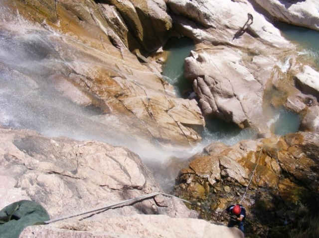 Rappel avec beaucoup d'aventure 